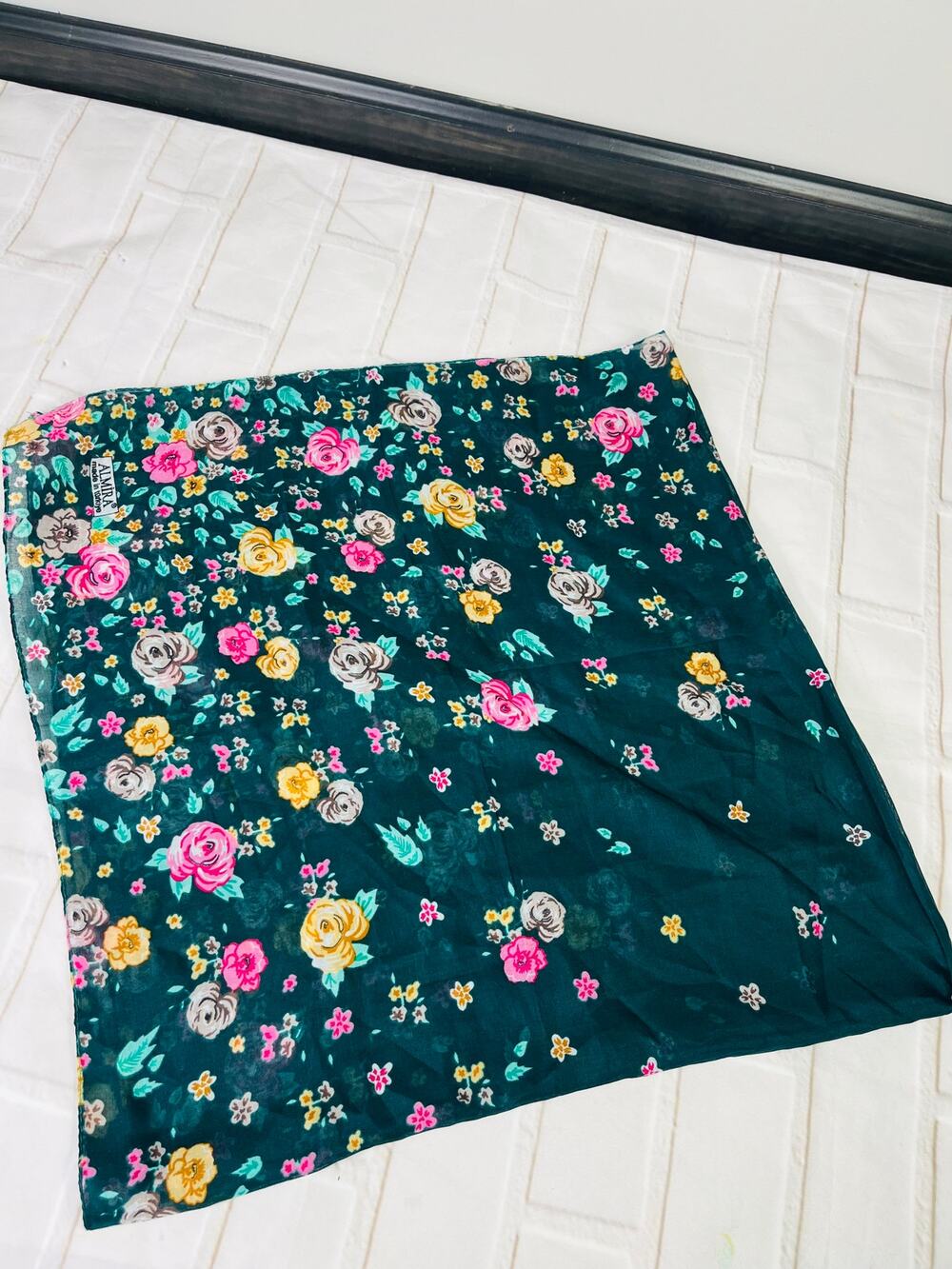 NEW emerald green floral soft light scarf